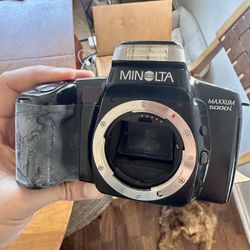 Minolta Maxxum 5000i 35mm Film Camera Body