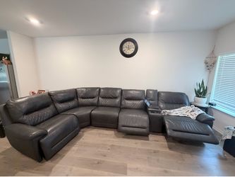 Ryerson 6 piece recliner sectional