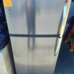 Kenmore 20 Cubic Feet Stainless Steel Top Mount Refrigerator