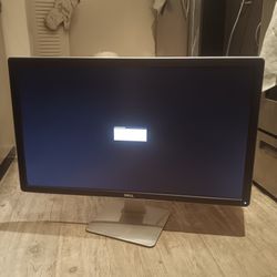 1 x Dell UP3216Q 32" UHD 4K UltraSharp Monitor 3840x21601 x Dell UP3216Q 32" UHD 4K UltraSharp Monitor 3840x2160
