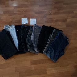 Ten Pair Of Levi, & Old Navy Boys Jeans Size 12 - 14?