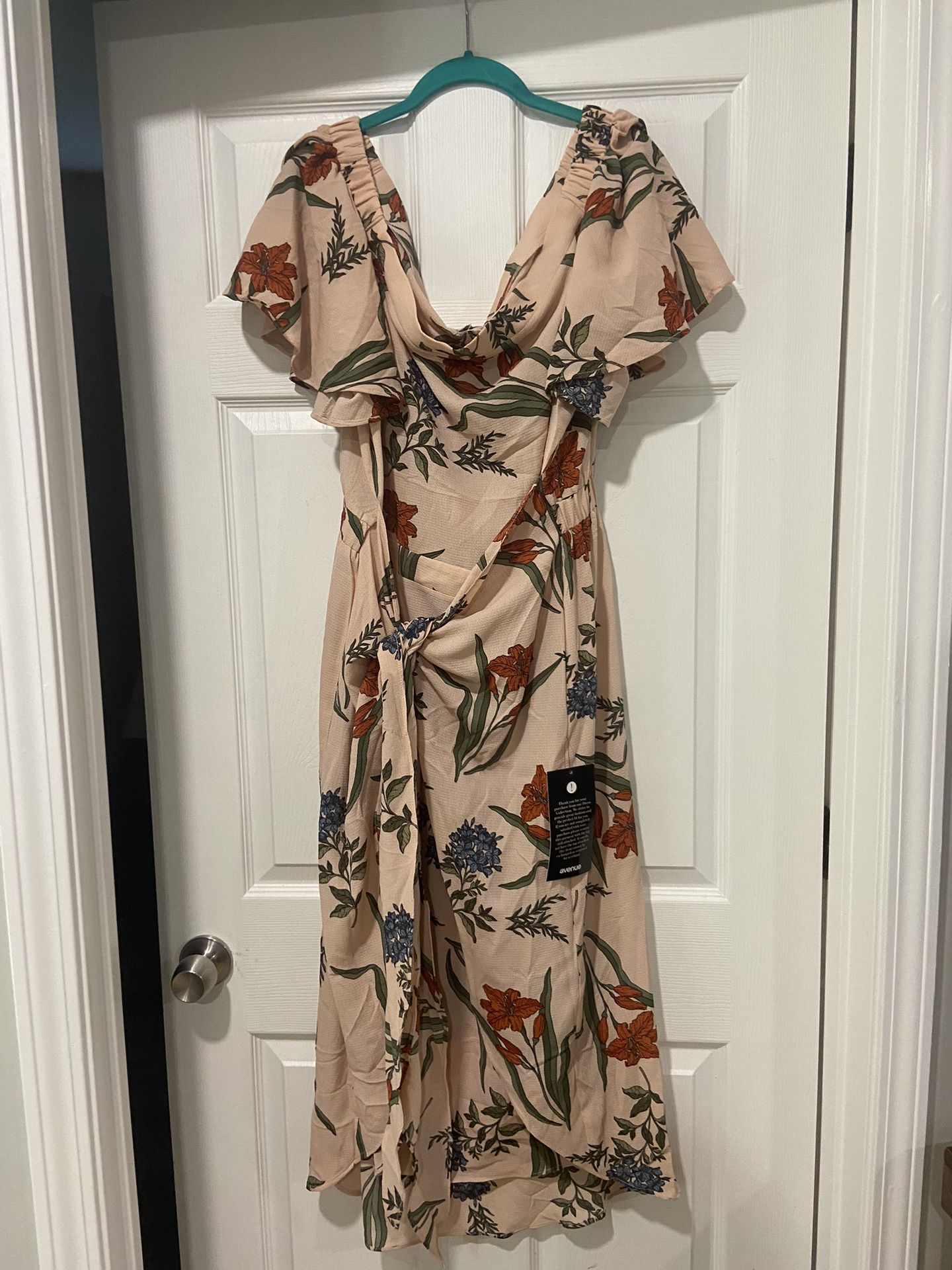 Plus size dress. NWT