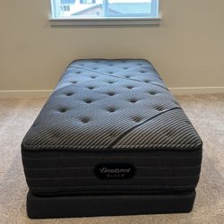 2 serta simmons beautyrest Twin XL Mattresses