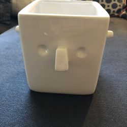Ceramic Flower Pot 