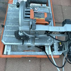 Rigid 7” Wet Tile Saw