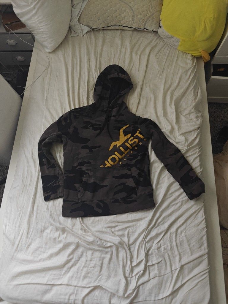 Hollister Hoodie