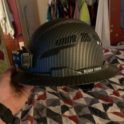 Klein Tools. Hard Hat With Light