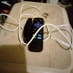 Roku Device Wit Cords And Remote.