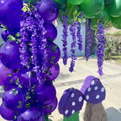 Customized Balloons & Piñata’s 