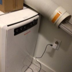 Working air-conditioning used