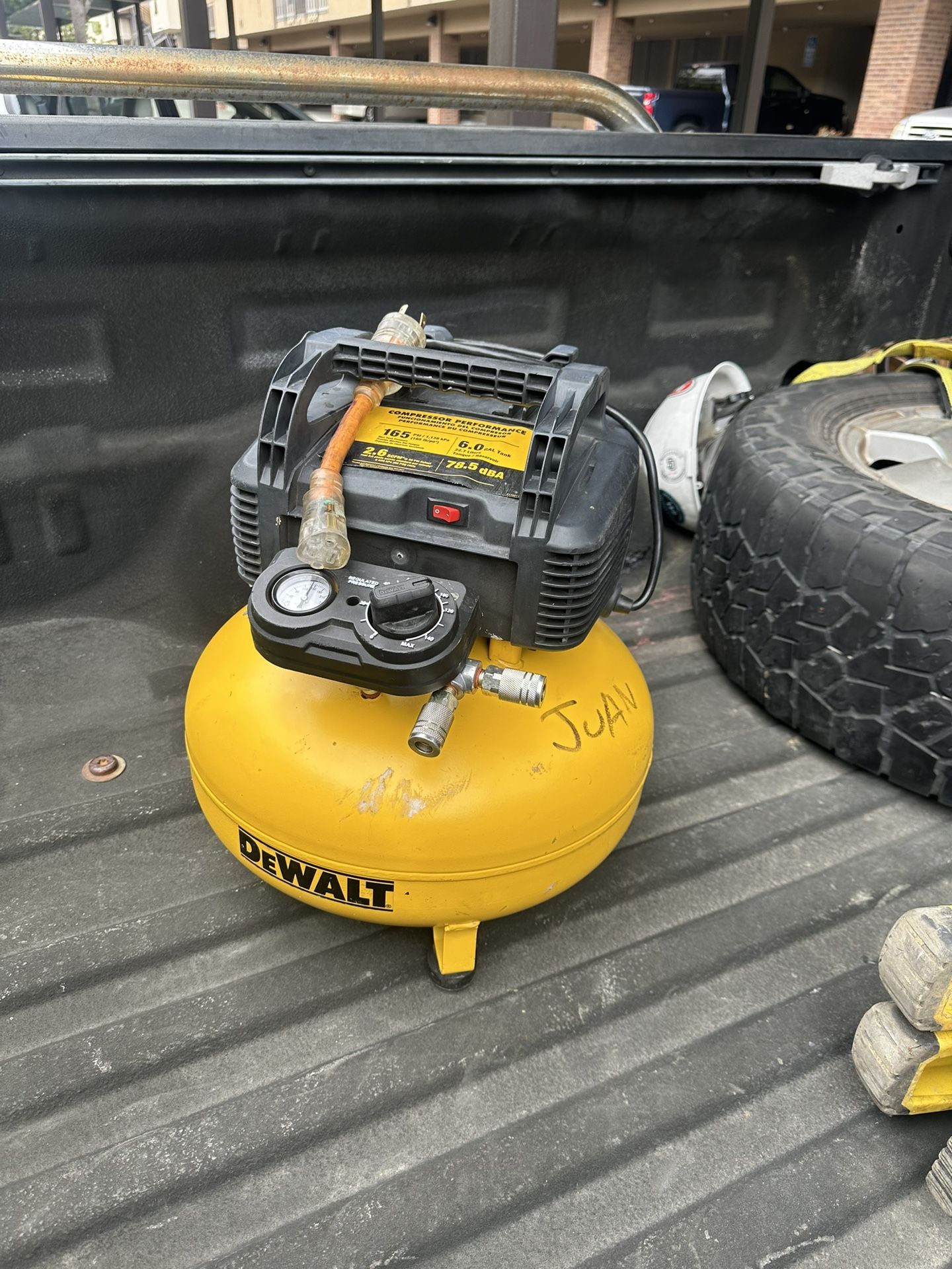Air compressor