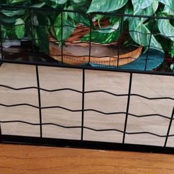 Black Wire Basket With Natural Wood (16x6)