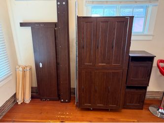 IKEA bedroom set w/ Casper mattress