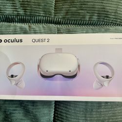Oculus Quest 2 VR Virtual Reality Headset (Like New)