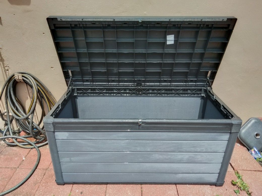 Plastic Storage Box