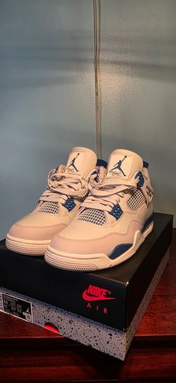 Jordan 4 military blue