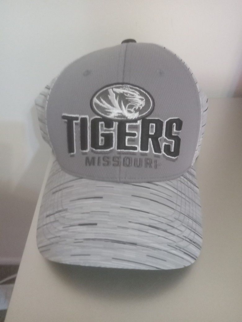 Cool Colorway Missouri Tigers Hat New 