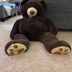 Giant Stuffed Bear