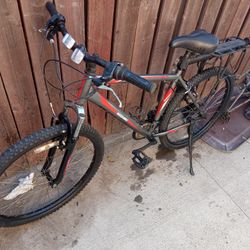 Good Bike Asking  $30 Pick Up In San Bernardino 