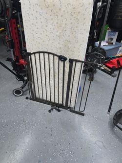 Baby gate