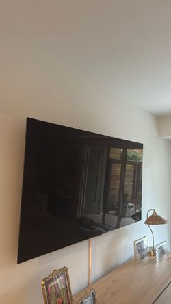 65 inch LG OLED evo AI C4 Smart TV with wall mount
