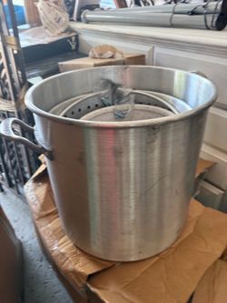 Large Aluminum Stock Pot with Strainer Basket
