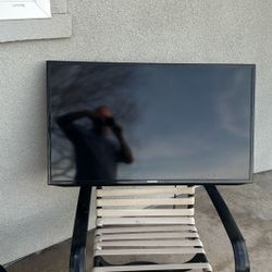 Samsung Tv With Remote 22 By 36