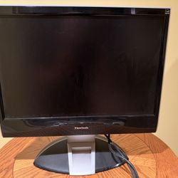 ★★★★★   ViewSonic 19" Computer Monitor