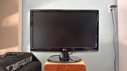 LG Flatron 21.5” Monitor