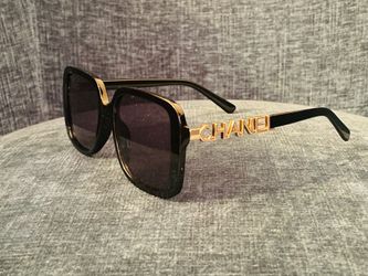 Black sunglasses