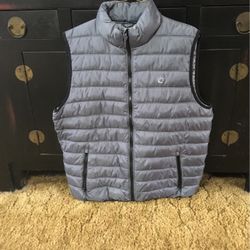 Men’s puffer vest extra large