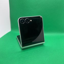 Samsung Galaxy Z Flip 4 256gb T-MOBILE