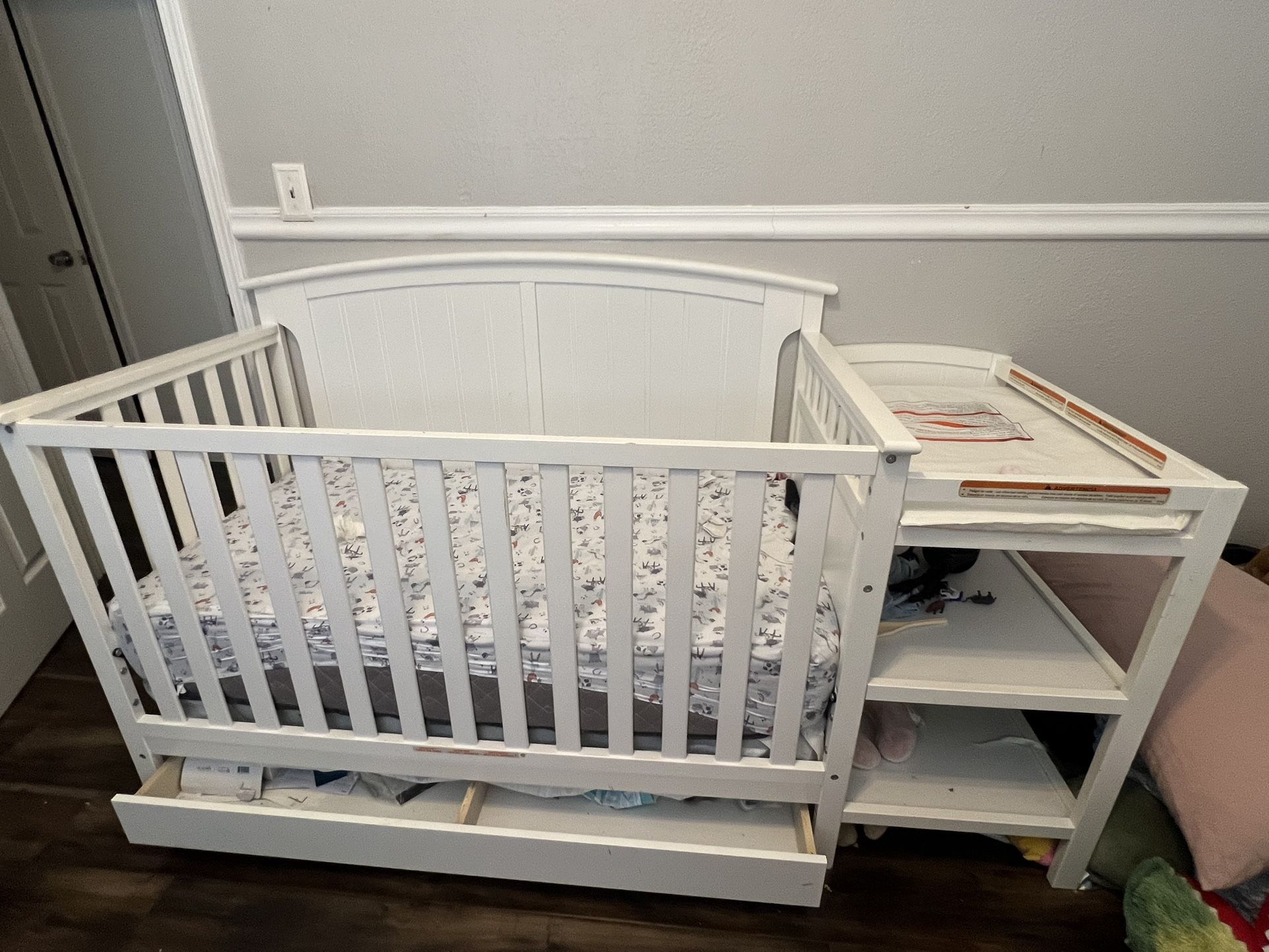 Baby Crib 