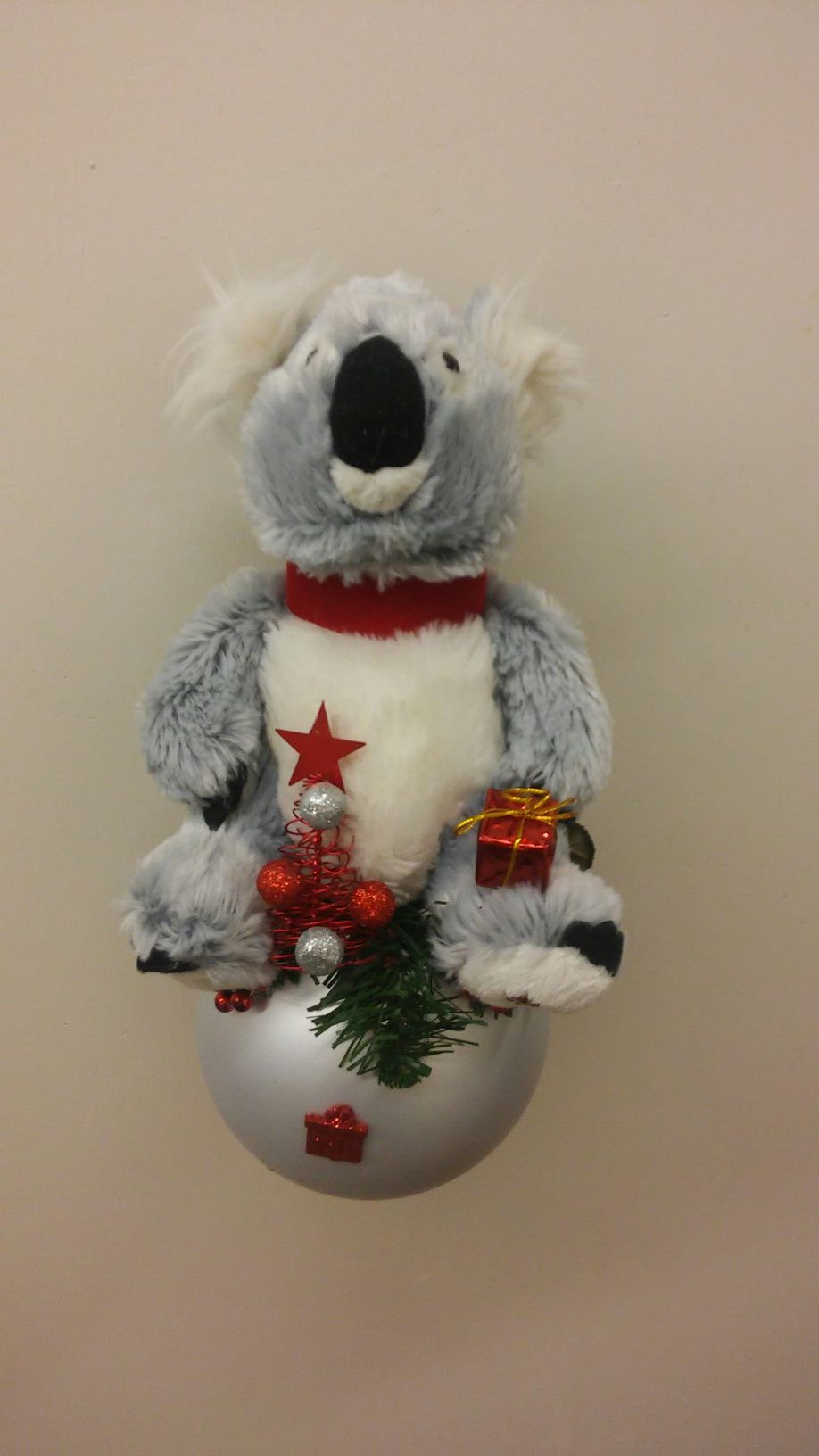 Koala bear on silver ornament
