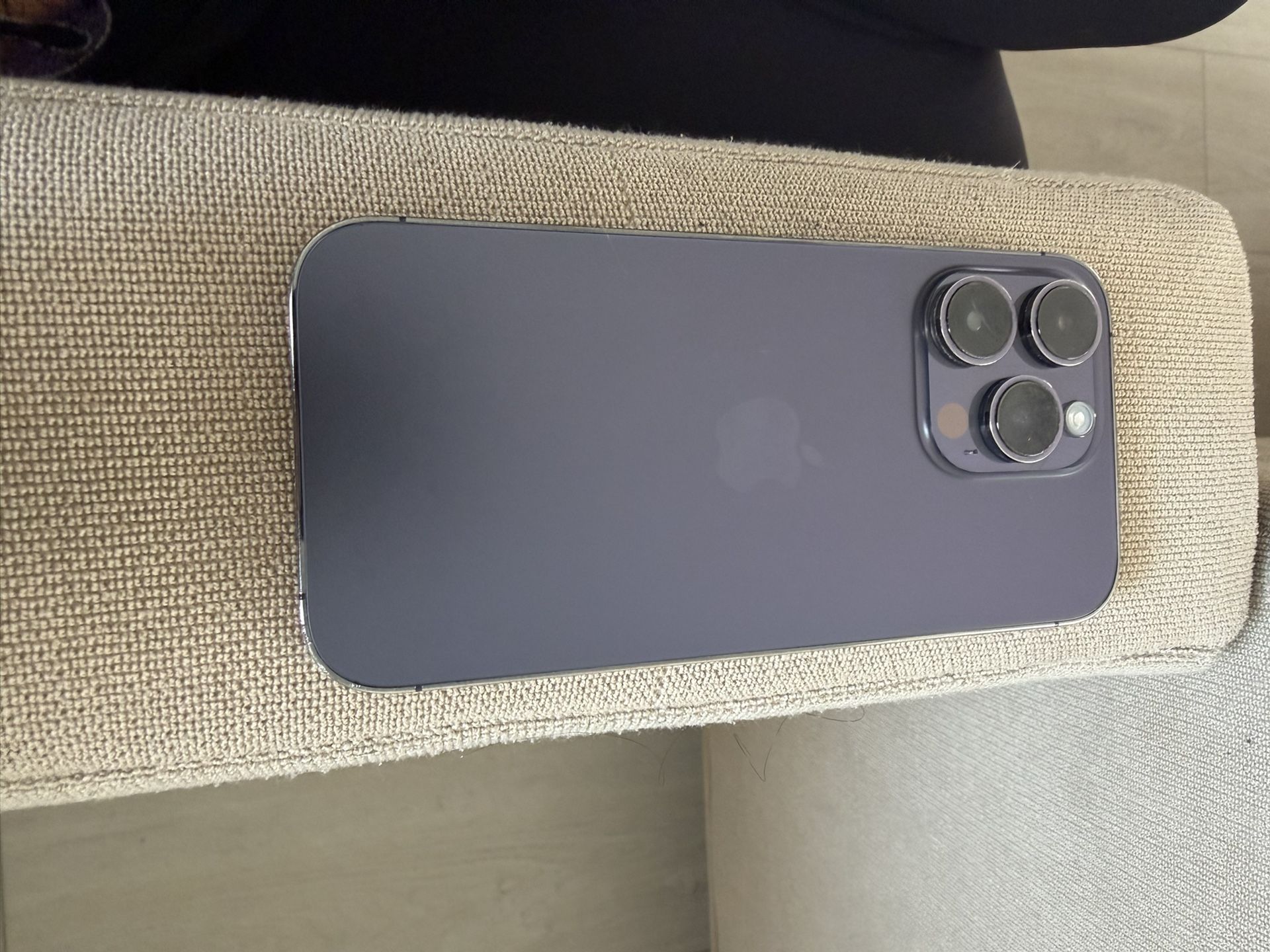 iPhone 14pro Network Unlocked