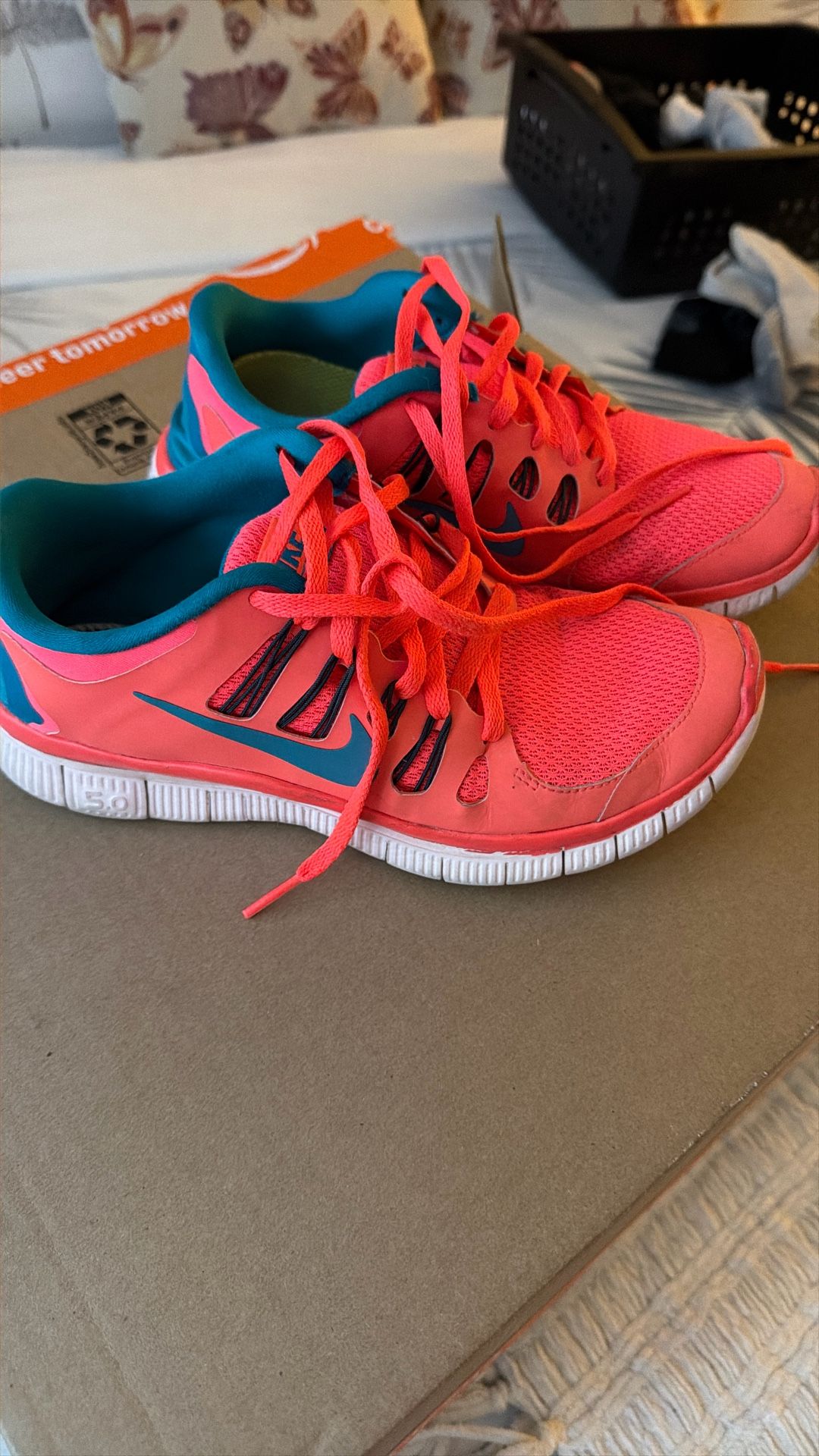 Nike Women’s 7.5 Orange