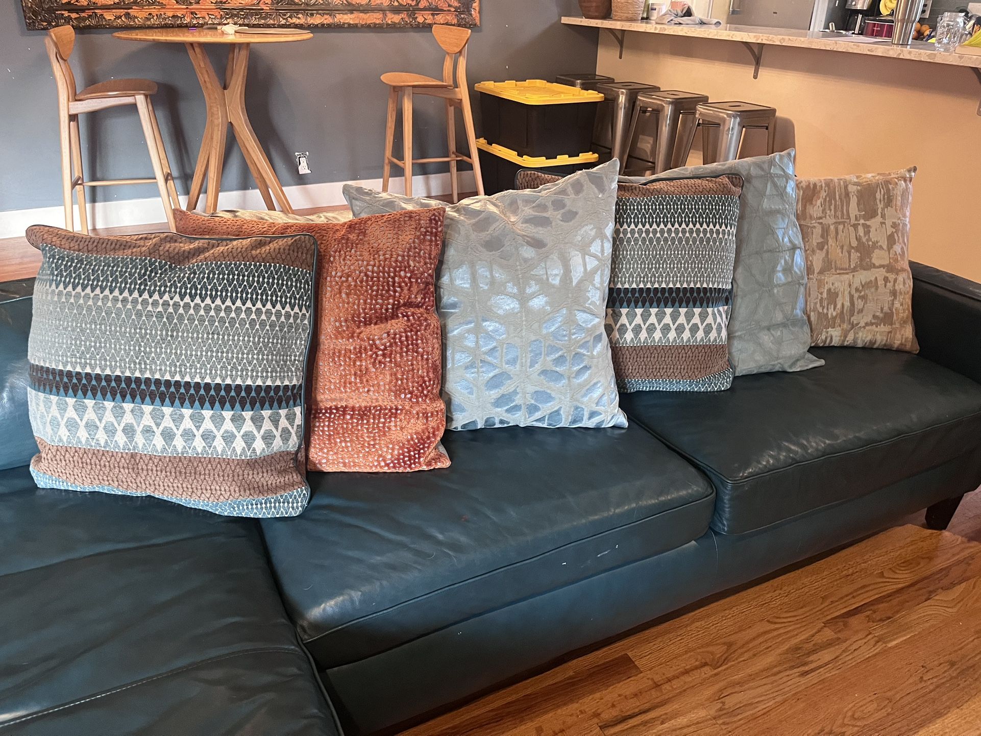 Couch Pillows 6 Altogether