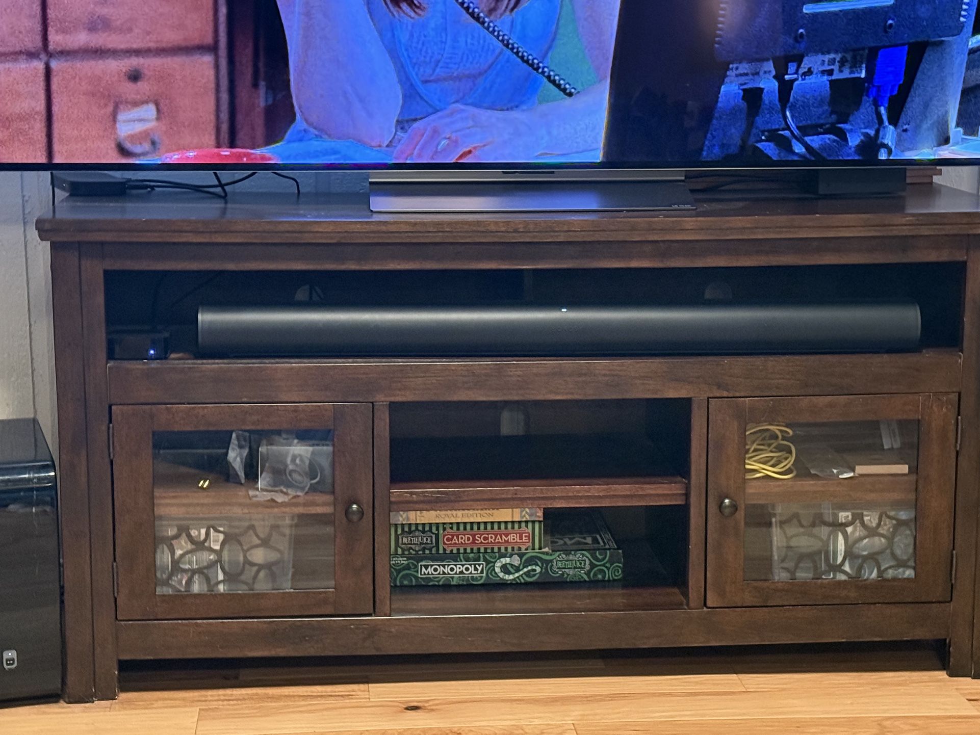 Harpan 60" TV Stand