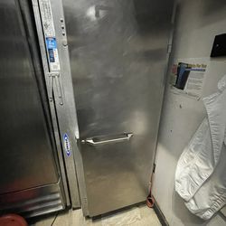 Continental Refrigerator Model 1R 