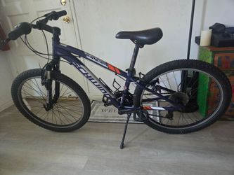 Schwinn Ranger kids/teens Mountain Bike, 24x2.10 tires