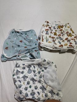 Baby swaddles
