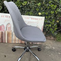 Gray Swivel Rolling Chair