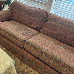 Ethan Allen Sofa / Couch Excellent Condition! Moving South Must Go asap !