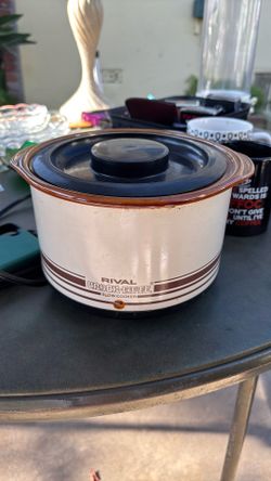 Small Vintage Crockpot