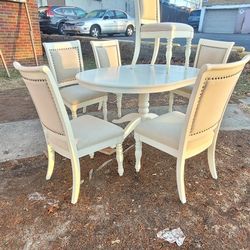Beautiful Dining Set  & 6 Chairs 