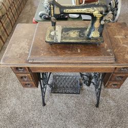 Antique Singer Sewing Machine And Table 