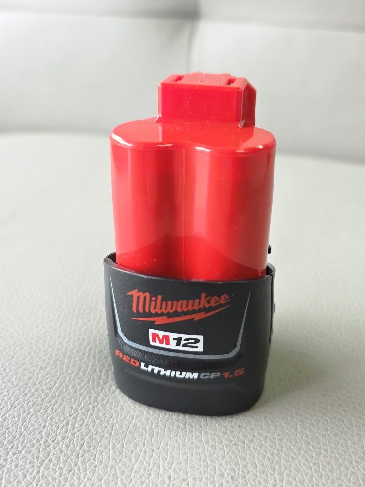 Milwaukee M12 Fuel CP 1.5 Battery