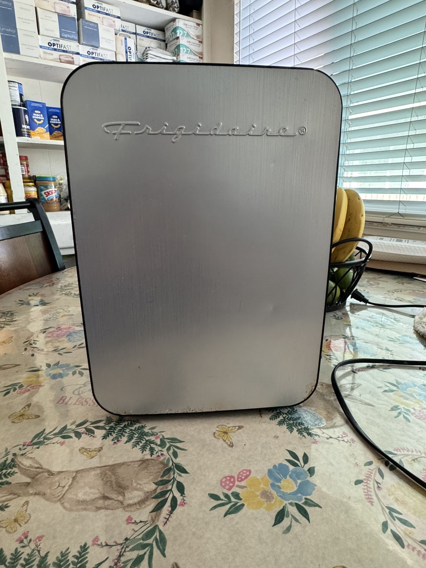 Frigidaire Mini Fridge 