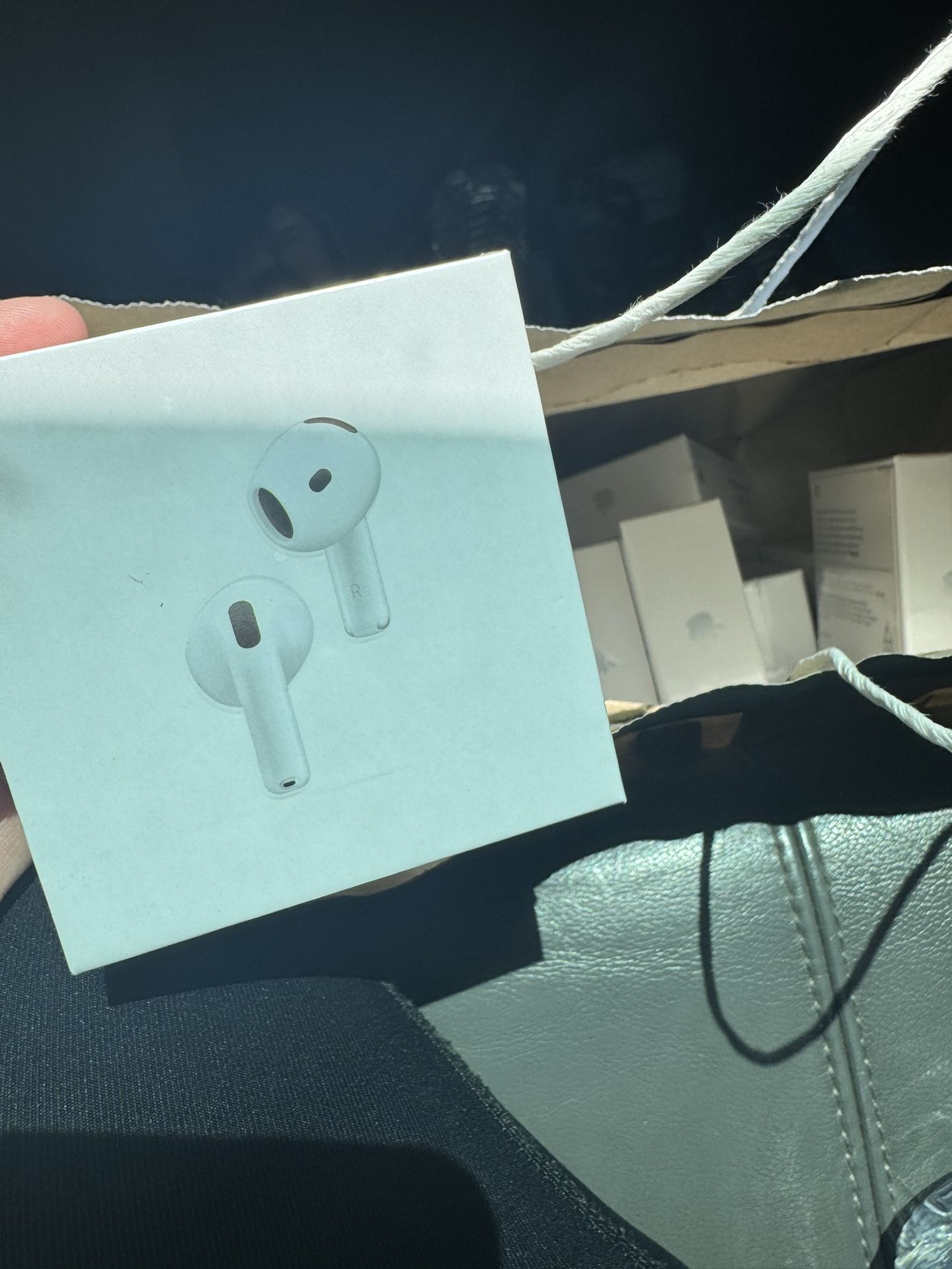AirPod 4s