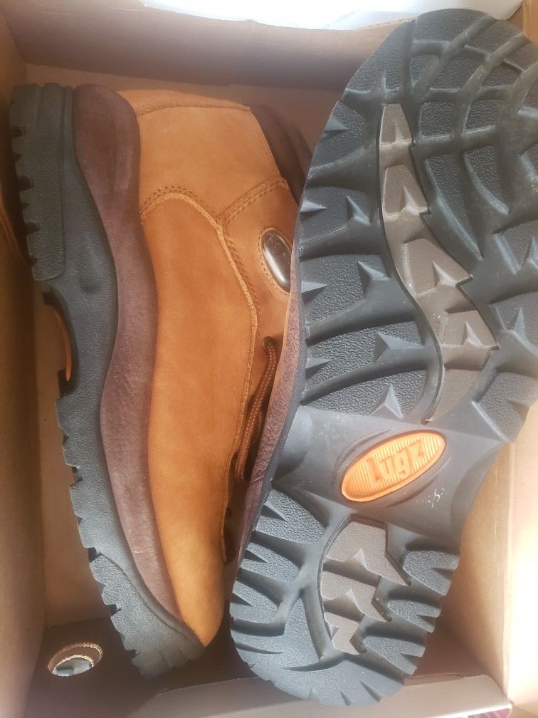 Lugz Boots size 10